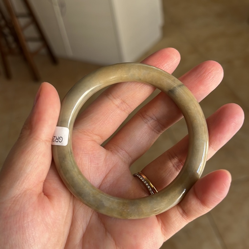 Natural Jadeite Jade Bangle